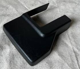 15947297 Cadillac 2008-2014 Cts Seat Track Trim Bolt Cover Ebony Right Rh Inner