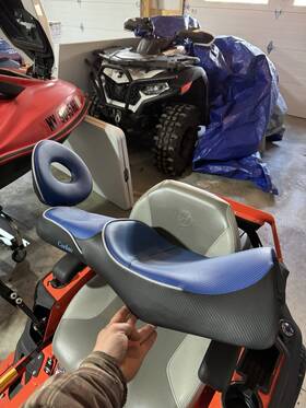 Y-fz1-1-gl Corbin #y-fz1-1-gl #02-sb 01-05 Gunfighter And Lady Seat