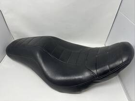 61-0067 Harley-davidson 22530 Genuine Dyna Street Bob Seat #22530 Rdw-92/61-0067