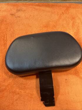 50501896 Harley-davidson Rider Backrest Black Dresser Touring 50501896 Harley-davidson Rider Backrest Black Dresser Touring