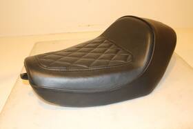 52000424 Harley Davidson Oem Sportster Diamond Stitch 2010-2020 Cafe Solo Seat