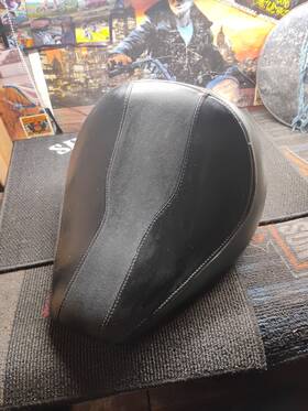 Harley-davidson 52218-00 2000-2006 Softail Fat Boy Flstf Front Main Rider Seat Assembly