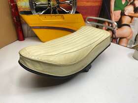 52490-60c Harley Davidson 54-78 Sportster Buddy Seat With Handrail Kh Xlh Xlch Shovel Vintage