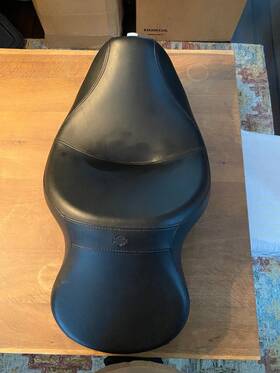 8523 Harley-davidson 8589 Oem Seat Touring 8537 8513 8493
