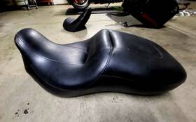 2008-older Harley Davidson P52164-10 Oem Touring Low Seat