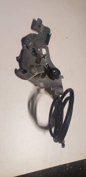 Honda 1065547 2003-09 Metropolitan 50 Chf50s Seat Latch Lock Assembly With Cable