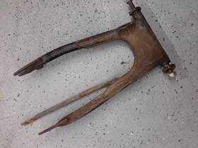 Honda 52110-369-740b Cb360t Cb 360 T Cb360 Swingarm Swing Arm With Pivot Bolt Rear Bushings