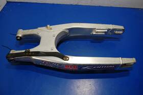 52200-krn-840 Honda 2006 06 Crf250r Swingarm Good Bearings Suspension Wheel Support