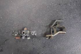 77160-mb1-870 Honda 1985 1986 Vf700c Magna Seat Lock Release Lever Bracket Cable Set