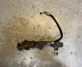77200-ky6-010 Honda Rc51 Seat Lock Catch Hook And Latch Bolt Cbr Vtr Gl1500 Valkyrie