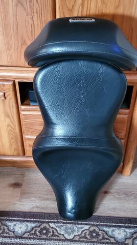 77400-mby-000 Honda 2000 Valkyrie Interstate 1500 Seat And Backrest