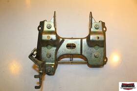 77534-mcs-g00 Honda 2003 St1300 Seat Bracket Mount Mounting