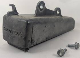 Honda 83510-mg-000 Official 1983-1987 Xl600 R Motorcycle Tool Box Assembly -damg