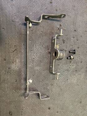 27012-1027 Kawasaki Kz750 Gpz 1982 Hook Seat Lock Latch