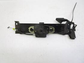 27016-1098 Kawasaki 01 Ninja Zx11 D Zx 1100 Seat Latch Striker 1993-2001