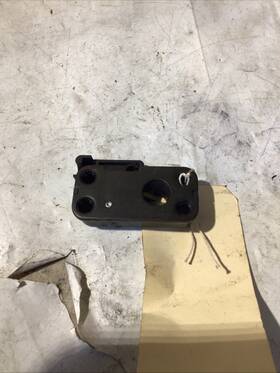 27016-1113 Kawasaki Oem 2003 Zr7s Seat Lock Striker Assembly