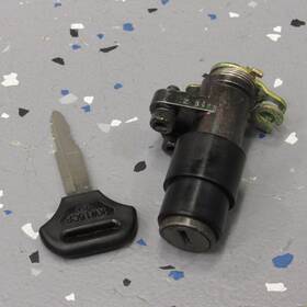 27016-5205 Kawasaki Oem Seat Lock Assy. With Key Nice 99-05 Zrx1100 Zrx1200 93-01 Zx11