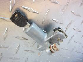 Kawasaki 27030-005 1977-80 Kz1000 Kz900 Kz 900 1000 Seat Lock W. Key # 763 Oem