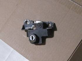 53045-013 Kawasaki H2/h1/kh500/400/250/s3/s1 Seat Latch With Mounting Bracket #915