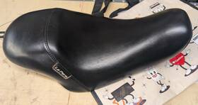 Le Pera 0804-0352 Bare Bones Solo Seat 07-2021 Harley Sportster Custom Xl 4.5 Gallon Tank