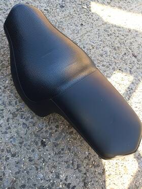 5px-24730-00-00 Mustang Roadstar Warrior 02 03 Motorcycle Seat