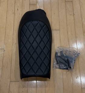Mr-un002001-a Oumurs Universal Motorcycle Cafe Racer Seat Black Diamond Stitch With Flat Hump Used