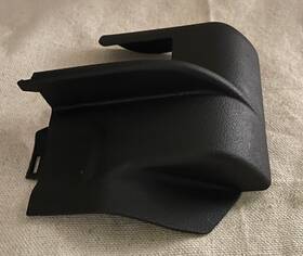 Pontiac 92211695 2004-2006 Gto Lh Seat Rail Track Bracket Plastic Cover