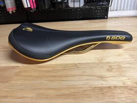 Sdg Components 06343 Bel-air V3 Saddle 260 X 140mm - Black/gold Barley Used In Great Condition