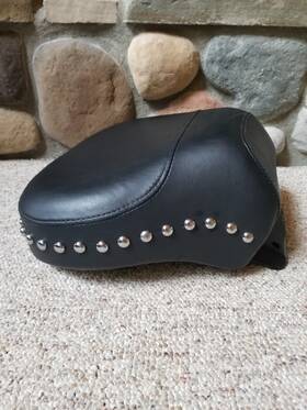 06061097 Seat Studded Motorcycle Harley Model Replacement See Measurements