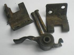 4521025000 Suzuki 1971 Ts90 Ts 90 Honcho Seat Lock Striker With Hardware Brackets And Bolts