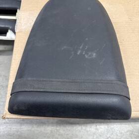 Suzuki S35f/45300-33e20-r42 Gsxr600/750/1000 Rear Passenger Seat S35f Oem#45300-33e20-r42