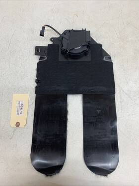 1571093-00b Tesla 161986206a 21-24 Model S/x Left Right Front Seat Back Vent 16291 U7
