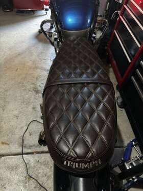 A9708614 Triumph Diamond 2 Seat Motorcycle T120 T100 Speed Scrambler Oem