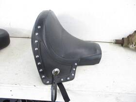 2682691 Victory 01 02 Deluxe Cruiser Front Driver Seat 2001-2002 2682691 Victory 01 02 Deluxe Cruiser Front Driver Seat 2001-2002