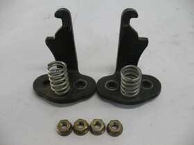 10m-24728-00-00 Yamaha 82 Xj1100 J Maxim Seat Catch Bracket