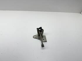 Yamaha 1yu-2474f-00-00 1997 Razz Sh50 Seat Latch Lock Oem