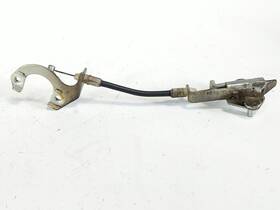 23p-002k28 Yamaha 13 Xt1200z Super Tenere Seat Latch Mount Bracket Cable