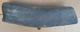2w6-w2473-00-00 Yamaha It175 Seat 1977 1978 1979 Damaged