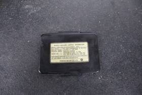 395-28185-00-00 Yamaha Xs400 Xv500 Xv920 Xj650 Xj750 Xs850 Xj550 Seat Manual Plastic Lid Cover