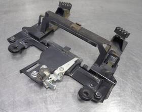 3c3-21341-01-00 Yamaha 06-15 Fz1 Rear Seat Mount Bracket