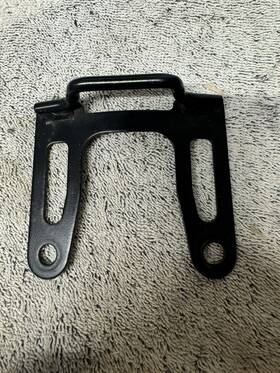 B33-2475r-00-00 Yamaha Seat/cowl Bracket 6 B332475r0000 Used Genuine Oem Part