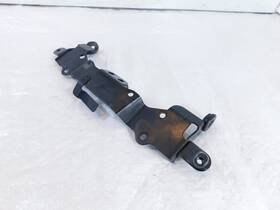 Beb-21131-00-00 Yamaha 2022 2023 2024 Yzfr7 Yzf-r7 R7 Main Rider Driver Seat Bracket Mount Stay