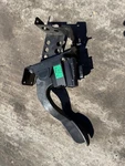Smart Roadster Throttle Pedal 280 752 281 / 001 3784 V002 0000. Fixed Price $40.24.