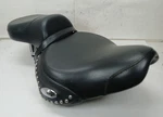 Harley-davidson 2004 Softail Heritage Seat & Passenger Pillion Studded 52506-00. Fixed Price $295.00.