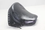 2001-2002 Victory V92C Deluxe Front Drivers Seat. Fixed Price $147.25.