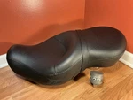 04-06 & 10-22 Oem Harley Sportster Xl 883 1200 Sundowner Seat 2.2, 3.3 Gal Tank. Fixed Price $119.75.